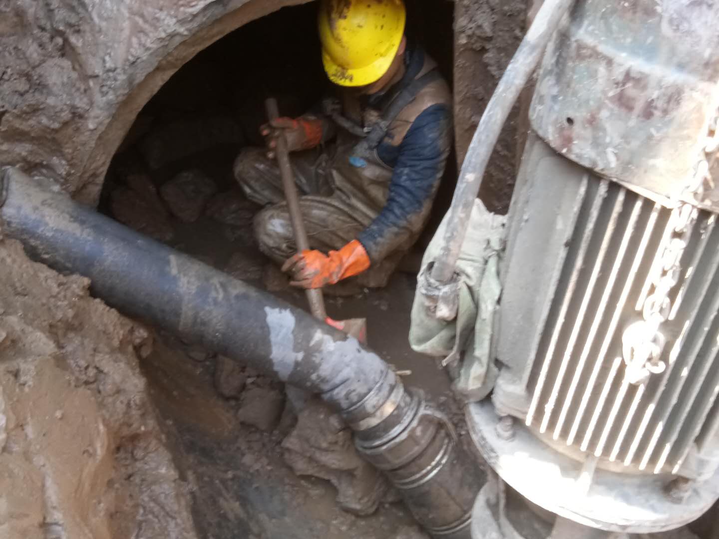 水满乡管道清淤